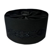 СКУФІЯ ГРЕЦЬКА КАШЕМІР ЗИМОВА З ВИШИВКОЮ р.56