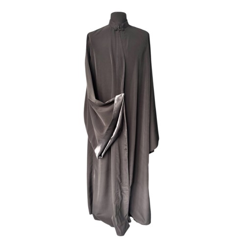 РЯСА ГРЕЧЕСКАЯ Чорная 48р Мокрый шовк(Орнамент)